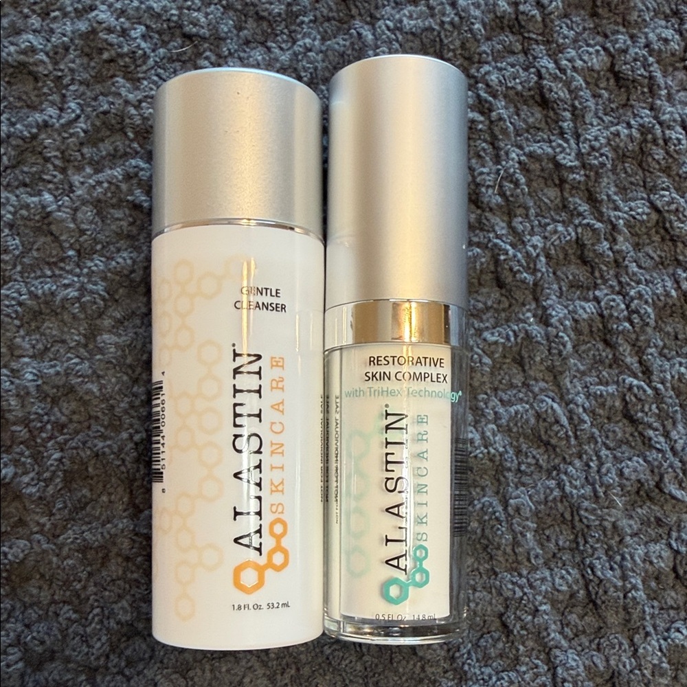 Skincare Gentle Cleanser and Restorative Skin Complex travel Set